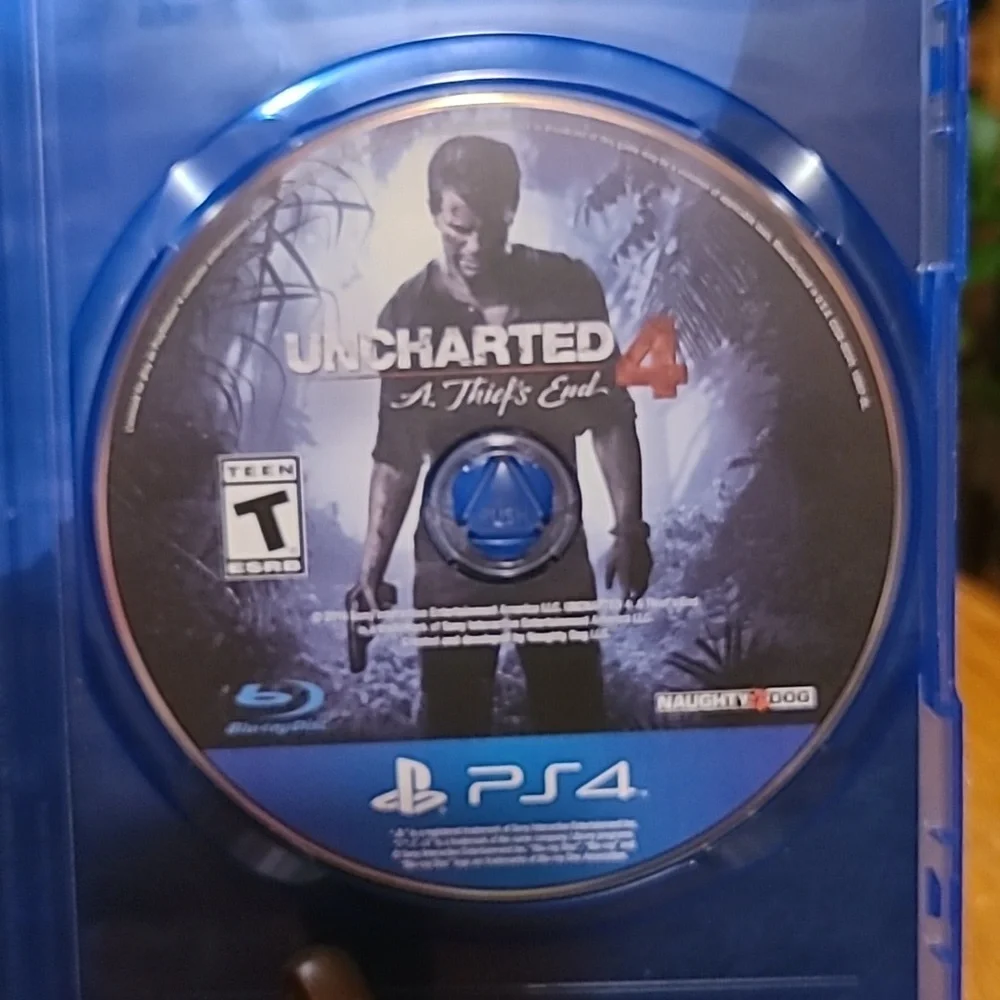 Sony Uncharted 4: A Thief's End - PS4